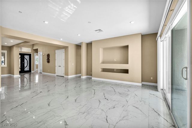 197 East Shelbourne Avenue, Las Vegas, NV 89123