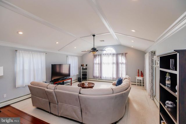 72 THORNRIDGE DR, Levittown, PA 19054