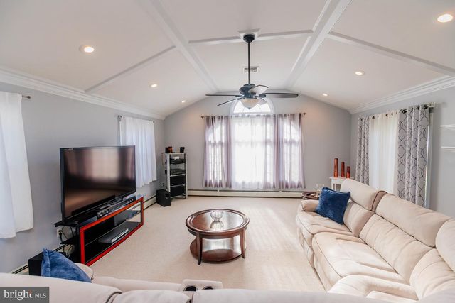 72 THORNRIDGE DR, Levittown, PA 19054