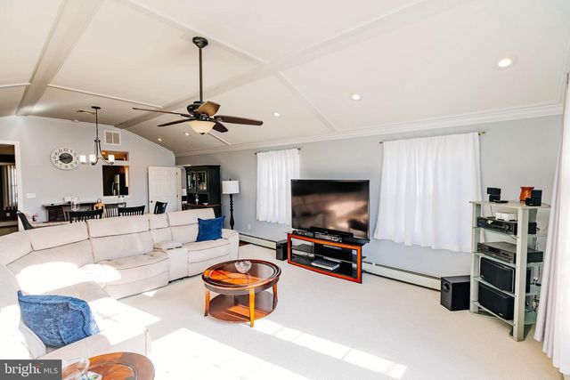 72 THORNRIDGE DR, Levittown, PA 19054