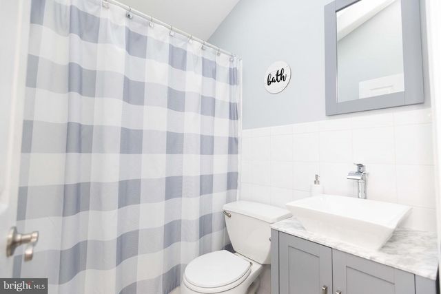 72 THORNRIDGE DR, Levittown, PA 19054