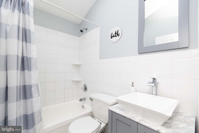 72 THORNRIDGE DR, Levittown, PA 19054