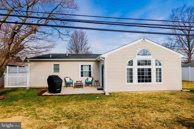72 THORNRIDGE DR, Levittown, PA 19054
