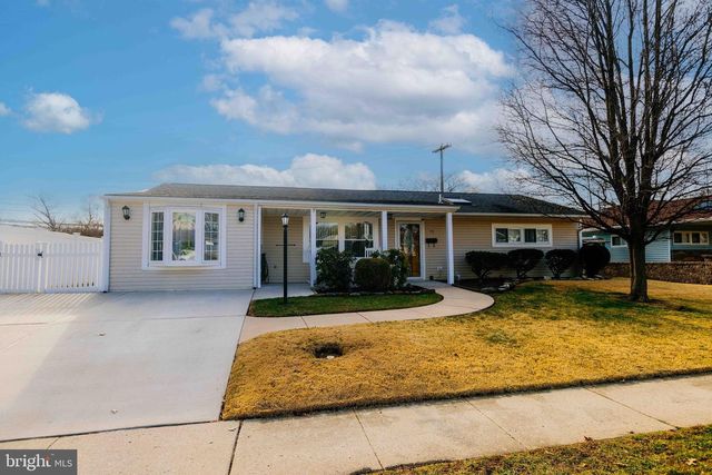 72 THORNRIDGE DR, Levittown, PA 19054