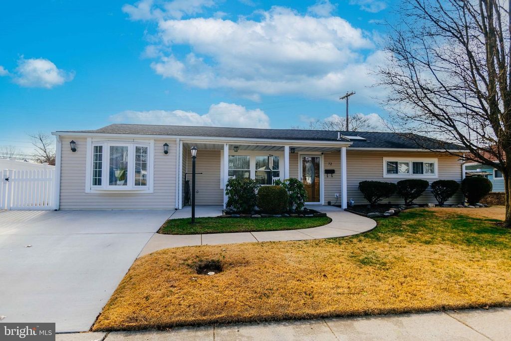 72 THORNRIDGE DR, Levittown, PA 19054