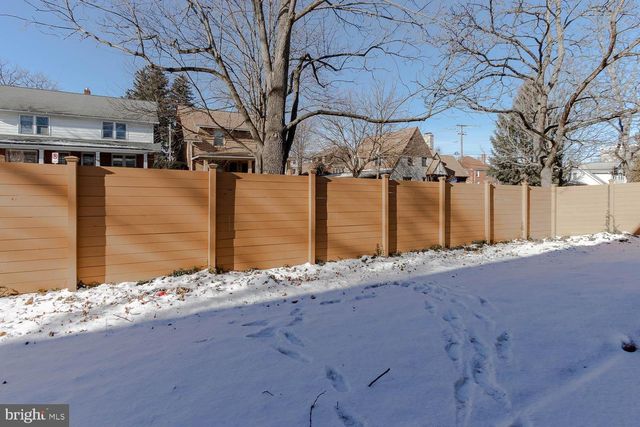 712 D W BEAVER AVE, State College, PA 16801