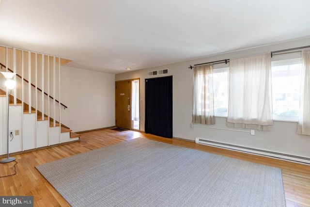 712 D W BEAVER AVE, State College, PA 16801