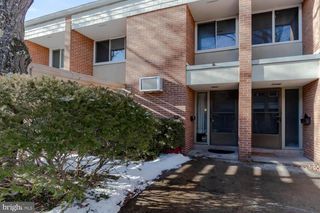 712 D W BEAVER AVE, State College, PA 16801