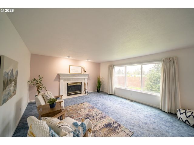 312 Sw CASCADE MEADOW Dr, Sublimity, OR 97385