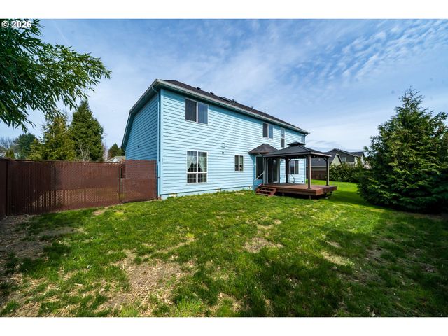 312 Sw CASCADE MEADOW Dr, Sublimity, OR 97385