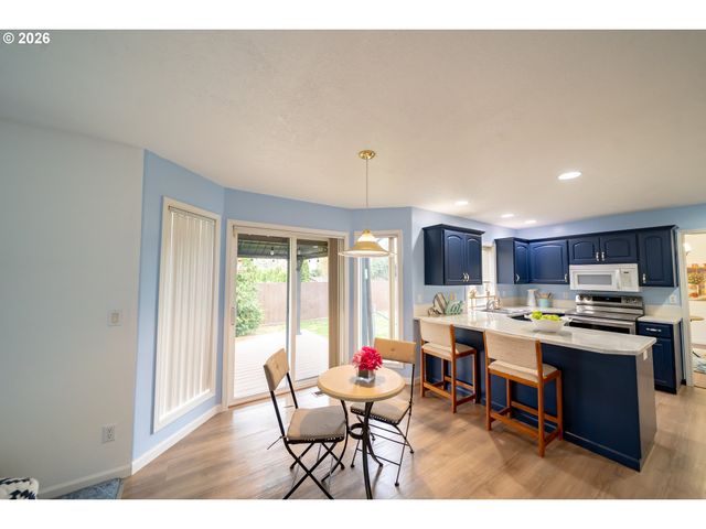 312 Sw CASCADE MEADOW Dr, Sublimity, OR 97385