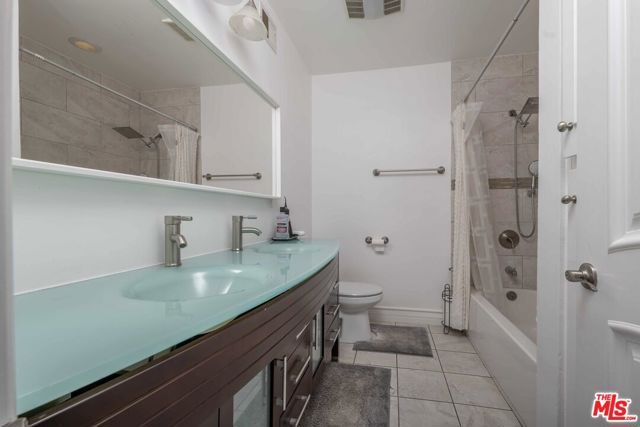 5515 Longridge Avenue, Sherman Oaks, CA 91401