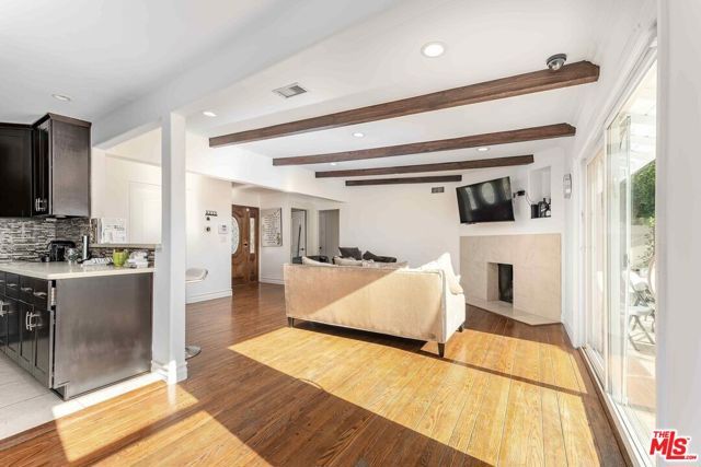 5515 Longridge Avenue, Sherman Oaks, CA 91401