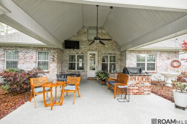 23745 Carter Trace, Springfield, LA 70462