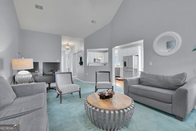 330 Shady River Trce, Roswell, GA 30007