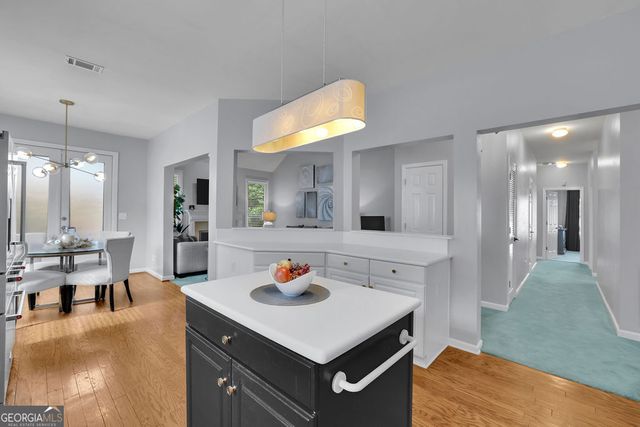 330 Shady River Trce, Roswell, GA 30007