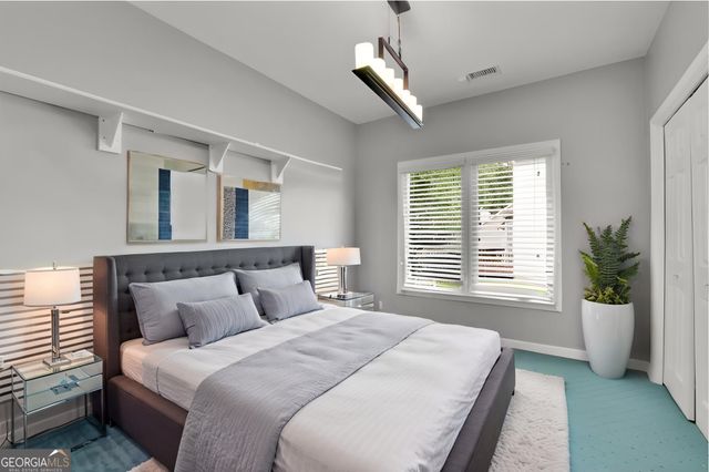 330 Shady River Trce, Roswell, GA 30007