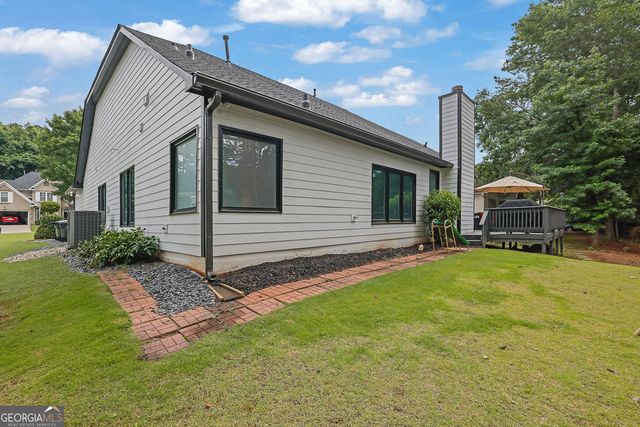 330 Shady River Trce, Roswell, GA 30007