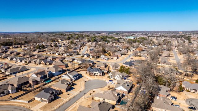 335 Vintage Cove, Conway, AR 72034