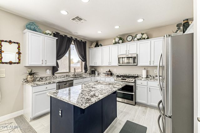 40249 N FAITH Lane, Anthem, AZ 85086