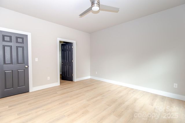 2350 14th Street Court NE, Hickory, NC 28601