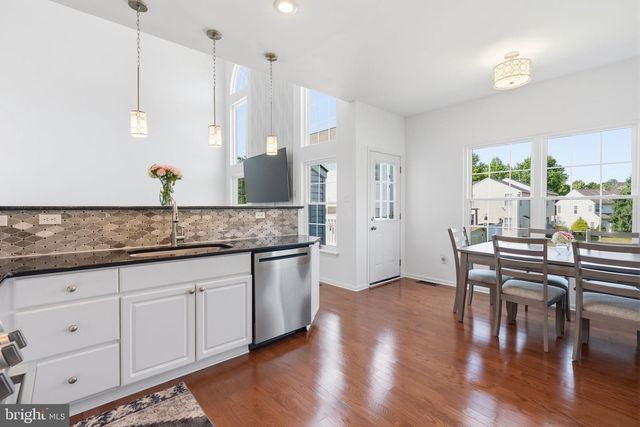 21 N DANBURY CIR, Coatesville, PA 19320