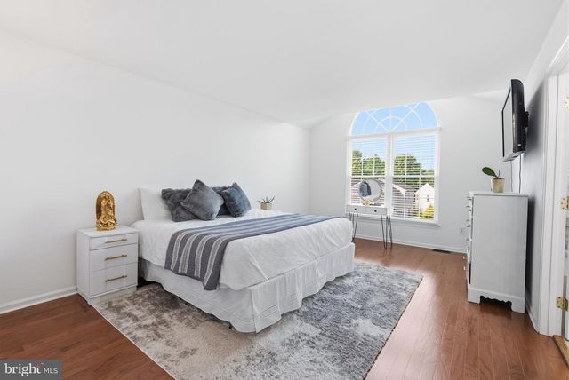 21 N DANBURY CIR, Coatesville, PA 19320