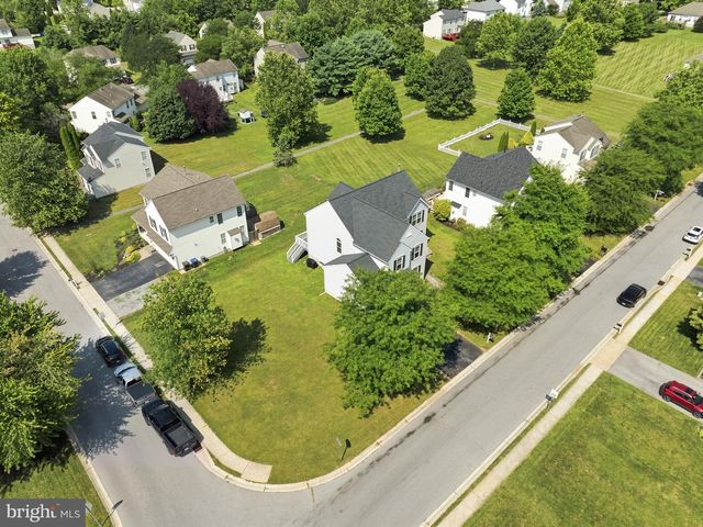 21 N DANBURY CIR, Coatesville, PA 19320