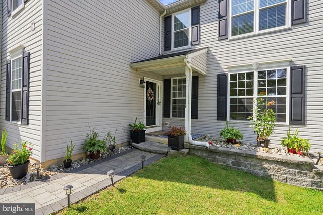21 N DANBURY CIR, Coatesville, PA 19320