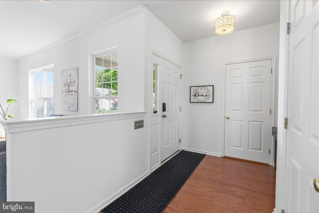 21 N DANBURY CIR, Coatesville, PA 19320