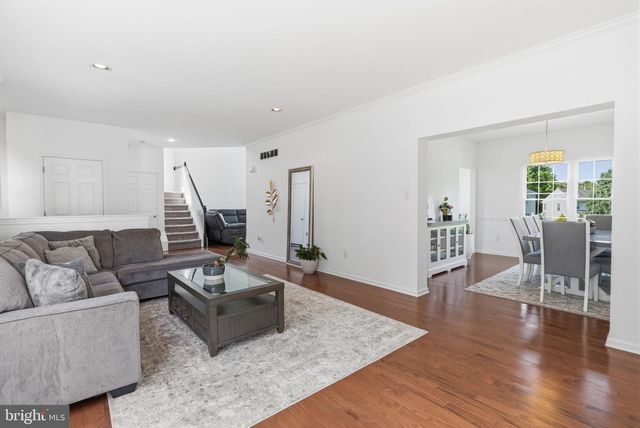 21 N DANBURY CIR, Coatesville, PA 19320