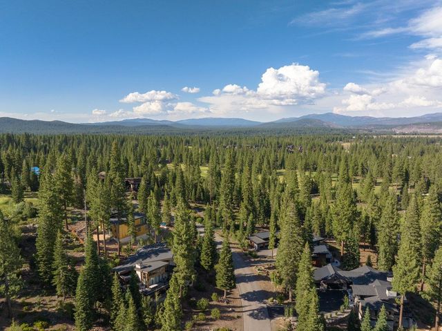 9321 Nine Bark Road, Truckee, CA 96161