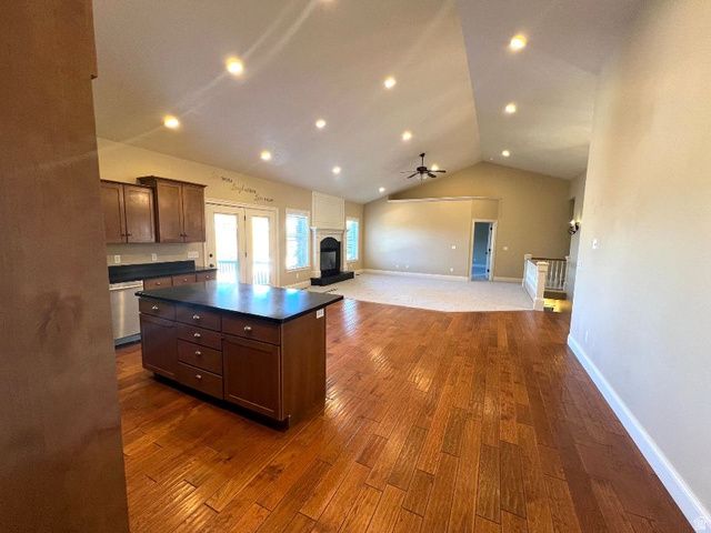 1211 GRANDVIEW DR, Providence, UT 84332