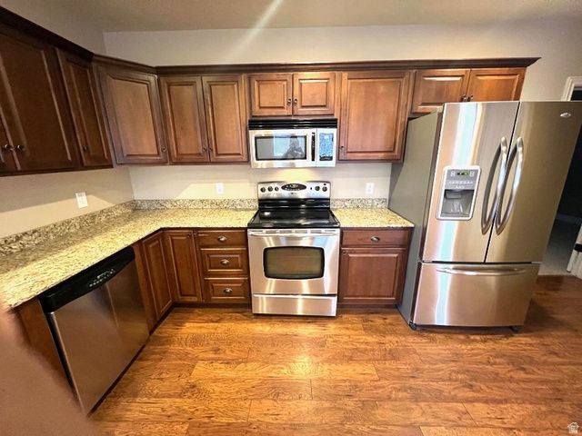 1211 GRANDVIEW DR, Providence, UT 84332