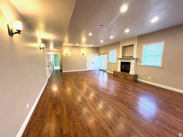 1211 GRANDVIEW DR, Providence, UT 84332