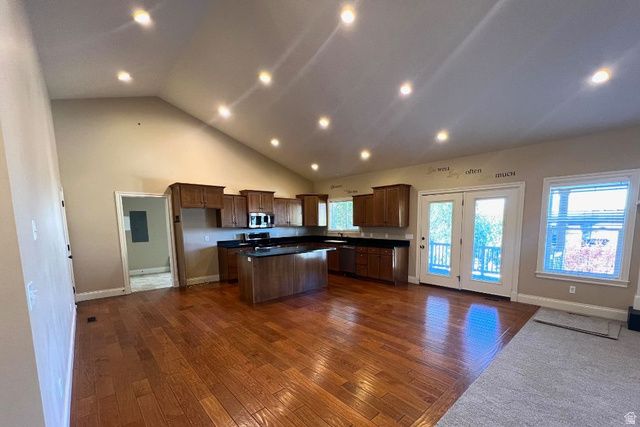 1211 GRANDVIEW DR, Providence, UT 84332