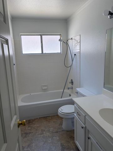 5191 W Fremont, Fresno, CA 93722