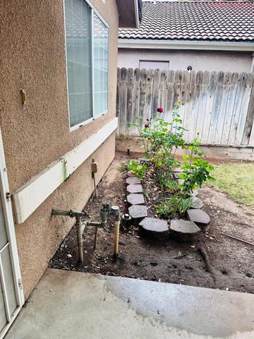 5191 W Fremont, Fresno, CA 93722