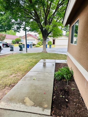 5191 W Fremont, Fresno, CA 93722