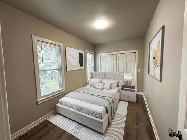 652 S Main Street, Naperville, IL 60540