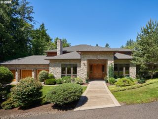 5815 Sw PATTON Rd, Portland, OR 97221