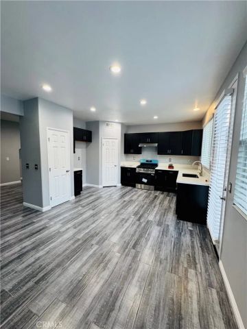 356 Camino De La Luna, Perris, CA 92571