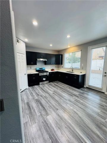 356 Camino De La Luna, Perris, CA 92571