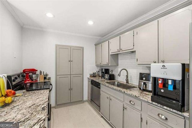 260 Manning Road SW 12, Marietta, GA 30064