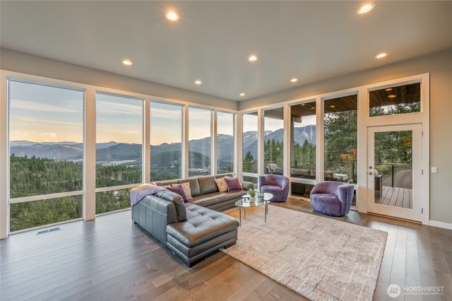 1912 Alpenview Drive, Leavenworth, WA 98826