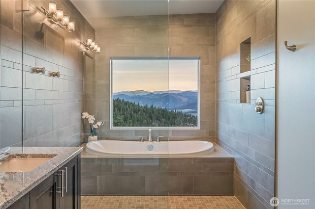 1912 Alpenview Drive, Leavenworth, WA 98826