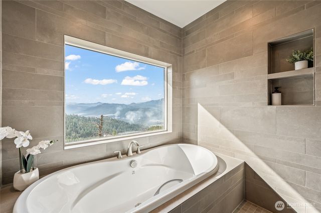 1912 Alpenview Drive, Leavenworth, WA 98826