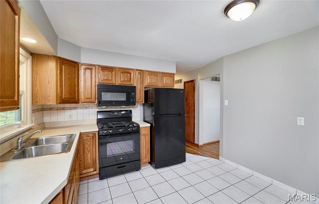 1900 Violet Drive, Florissant, MO 63031