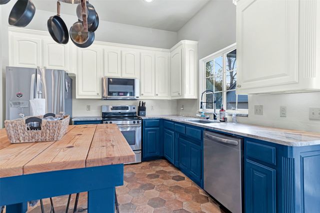 152 Valley View Court, Willow Park, TX 76087