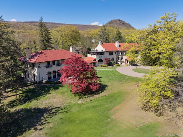 14 Castleton Drive, Highland Mills, NY 10930